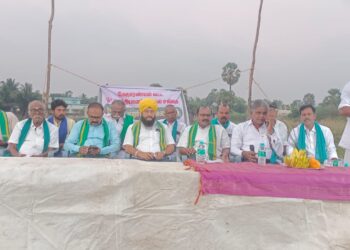 வேதாரணியத்தை அடுத்த ஆயக்காரன்புலத்தில் வேதாரண்யம் வட்ட பூ உற்பத்தியாளர்கள் நலச்சங்கம் துவக்க விழா 