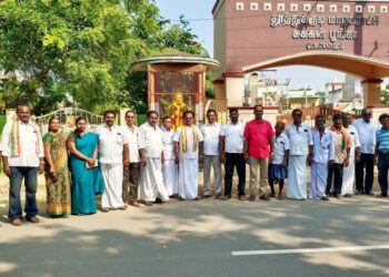 முன்னாள் அமைச்சர் கக்கன்ஜி  41வது நினைவு தினம். தூத்துக்குடி மாநகர மாவட்ட காங்கிரஸ் கட்சி சார்பில் மாலை அணிவித்து மரியாதை செலுத்தினர்.