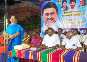 குழப்பத்தை ஏற்படுத்தி குட்டையில் மீன்பிடிக்கலாம் என்று நினைப்பவர்களுக்கு இடம் அளிக்க கூடாது அமைச்சர் கீதாஜீவன் கடும் தாக்கு