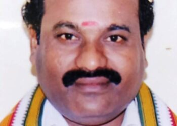 விபத்துக்களை தடுக்க தேசிய நெடுஞ்சாலைத்துறை நடவடிக்கை எடுக்க முன்னாள் காங்கிரஸ் எம்.எல்.ஏ சுடலையாண்டி கோரிக்கை