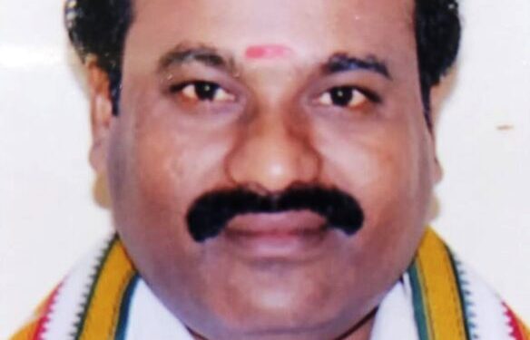 விபத்துக்களை தடுக்க தேசிய நெடுஞ்சாலைத்துறை நடவடிக்கை எடுக்க முன்னாள் காங்கிரஸ் எம்.எல்.ஏ சுடலையாண்டி கோரிக்கை