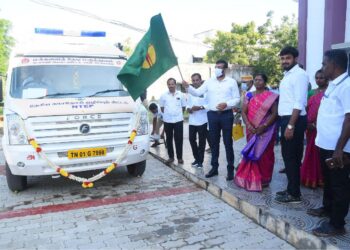 நாகப்பட்டினம் மாவட்ட அரசு மருத்துவக்கல்லூரி மருத்துவமனையில் உள்ள அரசு செவிலியர் பயிற்சி பள்ளியில் தேசிய காசநோய் ஒழிப்பு திட்டம் மற்றும் மாவட்ட காசநோய் மையம் இணைந்து ஒ.என்.ஜி.சி.நிறுவனத்தின் சார்பில் வழங்கப்பட்ட காசநோயை கண்டுபிடிக்கும் கருவி துவக்க விழா மாவட்ட ஆட்சித்தலைவர் டாக்டர் அ.அருண்தம்புராஜ் தலைமையில் இன்று நடைபெற்றது.