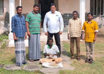 வேதாரண்யத்தை அடுத்த தாணிக்கோட்டம்  பகுதியில் மடையான் பறவையை பிடித்தவர்க்கு அபராதம்.