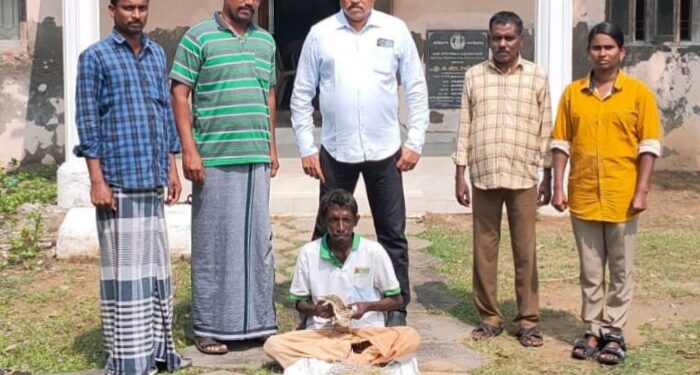 வேதாரண்யத்தை அடுத்த தாணிக்கோட்டம்  பகுதியில் மடையான் பறவையை பிடித்தவர்க்கு அபராதம்.