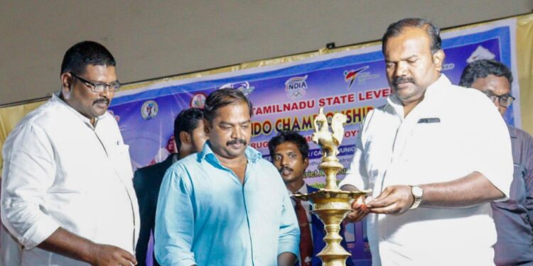 தூத்துக்குடியில் மாநில அளவிலான டேக்வாண்டோ போட்டிகளை மேயர் ஜெகன் பெரியசாமி துவக்கி வைத்தார்.