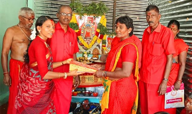 தூத்துக்குடி அருகே வேப்பலோடையில் ஆதிபராசக்தி வழிபாட்டு மன்றம் திறப்பு விழா