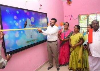 நாகப்பட்டினம்; மாவட்ட ஆட்சியர் அலுவலகத்தில் வாராந்திர மக்கள் குறைதீர்க்கும் நாள் கூட்டம் மாவட்ட ஆட்சித்தலைவர் டாக்டர் அ.அருண்தம்புரா தலைமையில் இன்று நடைபெற்றது.