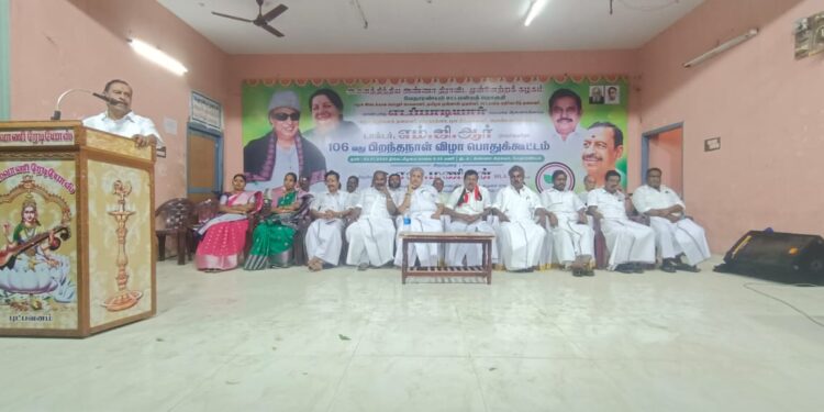 கலைஞரின் வருமுன் காப்போம் திட்ட சிறப்பு மருத்துவ முகாமினை நாகப்பட்டினம் MP எம்.செல்வராஜ் குத்துவிக்கேற்றி தொடங்கி வைத்தார்