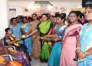 தூத்துக்குடி மாவட்டத்தில் முதலமைச்சரின் உன்னத திட்டங்களுக்கு முட்டுக்கட்டை போடும் அரசு அதிகாரிகள்   அமைச்சர் கீதாஜீவன், கலெக்டர் செந்தில்ராஜ் சாட்டையை சுழற்றுவார்களா?