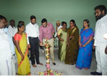 நாகப்பட்டினம் மாவட்டம் சிக்கல் ஊராட்சியில் தமிழ்நாடு நுகர்பொருள் வாணிபக்கழகத்தின் சார்பில் புதிதாக கட்டப்பட்டுள்ள நேரடி நெல் கொள்முதல் நிலைய கட்டடத்தினை மாவட்ட ஆட்சித்தலைவர் டாக்டர் அ.அருண்தம்புராஜ் இன்று திறந்து வைத்தார்.