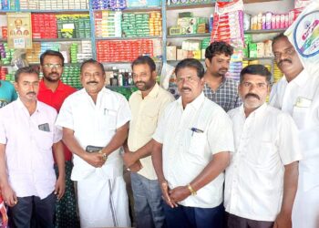 ஈரோடு அதிமுக வேட்பாளரை ஆதரித்து தூத்துக்குடி சி.த.செல்லப்பாண்டியன் வாக்கு சேகரிப்பு