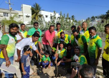 தூத்துக்குடியில் முதல்வர் ஸ்டாலின் பிறந்தநாள் மரக்கன்றுகளை மேயர் ஜெகன் பெரியசாமி நட்டி தொடங்கி வைத்தார்.