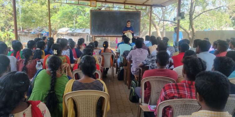 மத்திய அரசு பணிக்கான எஸ்.எஸ்.சி – எம்.டி.எஸ் வகுப்புகள் தூத்துக்குடி கின்ஸ் அகடமியில் துவக்கம்