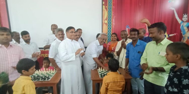 வேதாரணியத்தில் தமிழக முதல்வர் மு. க .ஸ்டாலின்  பிறந்தநாளை முன்னிட்டு மாநில அளவிலான சதுரங்கப் போட்டி.