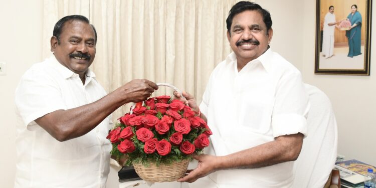 சென்னையில் எடப்பாடி பழனிச்சாமிக்கு முன்னாள் அமைச்சர் தூத்துக்குடி சித.செல்லப்பாண்டியன் வாழ்த்து