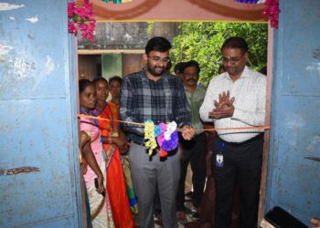 நாகப்பட்டினம் மாவட்டம் கீழ்வேளுர் ஊராட்சி ஒன்றியம் வடக்கு பனையூர் கிராமத்தில் உள்ள ஊராட்சி ஒன்றிய நடுநிலைப் பள்ளியில் பசுமையான மற்றும் தூய்மையான பள்ளிக்கான விருது வழங்கும் விழா மாவட்ட ஆட்சித்தலைவர் டாக்டர் அ.அருண்தம்புராஜ் தலைமையில் இன்று நடைபெற்றது.