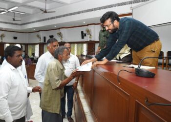 தூத்துக்குடி கல்லூரியில் அறிவியல் கருத்தரங்கம் நடைபெற்றது.