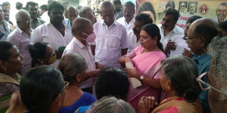 தூத்துக்குடி கல்லூரியில் அறிவியல் கருத்தரங்கம் நடைபெற்றது.