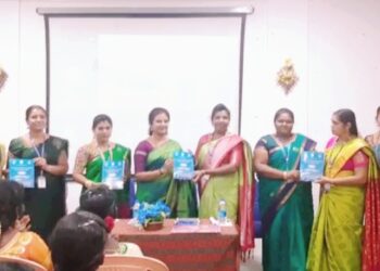 தூத்துக்குடி கல்லூரியில் அறிவியல் கருத்தரங்கம் நடைபெற்றது.