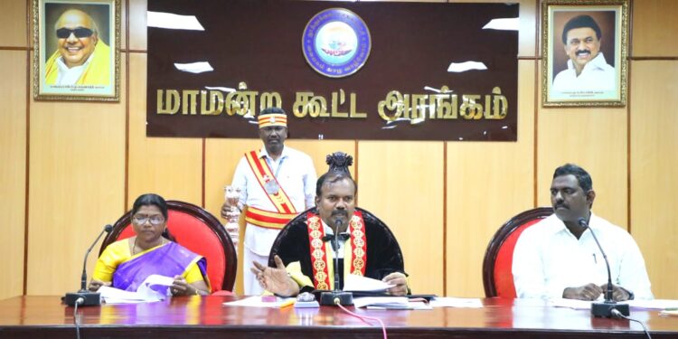 தூத்துக்குடி மாநகராட்சி வளர்ச்சிக்கு அனைவருடைய ஓத்துழைப்பும் அவசியம் பட்ஜெட் தாக்கல் செய்து மேயர் ஜெகன் பெரியசாமி உருக்கம்.