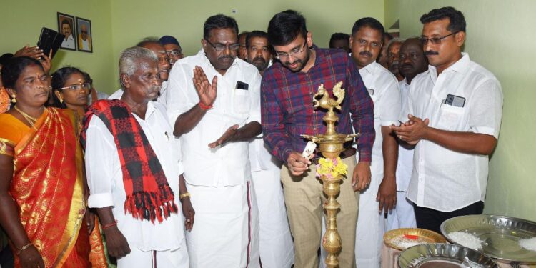 நாகப்பட்டினம் மாவட்டம் திருமருகல் ஊராட்சி ஒன்றியம் நரிமணம் ஊராட்சி மற்றும் கீழையூர் ஊராட்சி ஒன்றியம் வாழக்கரை ஊராட்சியில் புதிதாக கட்டப்பட்டுள்ள ஊராட்சி மன்ற அலுவலக கட்டடங்களை மாவட்ட ஆட்சித்தலைவர் டாக்டர் அ.அருண்தம்புராஜ், இன்று திறந்து வைத்தார்.