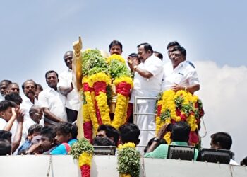 தூத்துக்குடியில் நாம் இந்தியர் கட்சி சார்பில் நூல் வெளியீட்டு விழா கலைஞர் வைகோ வாஜ்பாய் நல்லத்தலைவர்கள் அண்ணாமலை அரசியல் எடுபடாது. என்.பி. ராஜா, பேசினார்.