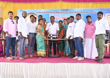 தூத்துக்குடியில் அம்பேத்கார் பிறந்தநாளையொட்டி நலத்திட்ட உதவிகள் வழங்கப்பட்டது. மேயர் ஜெகன் பெரியசாமி, பஞ்., தலைவர் சரவணக்குமார் பங்கேற்பு