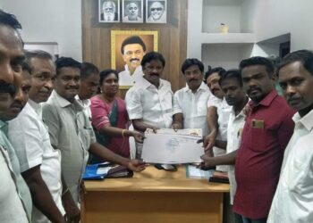 ஓட்டப்பிடாரம், தெற்கு சிந்தலக்கட்டை கிராமத்தில் புதிய பகுதி நேர நியாயவிலைக் கடையினை கனிமொழி எம்.பி, சமூக நலன் மற்றும் மகளிர் உரிமைத்துறை அமைச்சர் கீதாஜீவன் முன்னிலையில் திறந்து வைத்தார்.