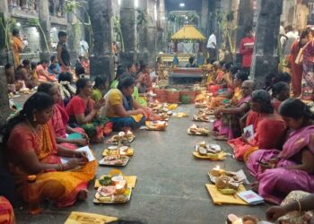 தூத்துக்குடியில் சிவன் கோவிலில் சித்ராபௌர்ணமியை முன்னிட்டு 504 மாவிளக்கு பூஜை நடைபெற்றது.