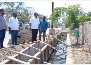 தூத்துக்குடி பர்மாகாலணி முனீஸ்வரர் கோவில் கொடை விழா முன்னிட்டு திருவிளக்குபூஜை நடைபெற்றது.