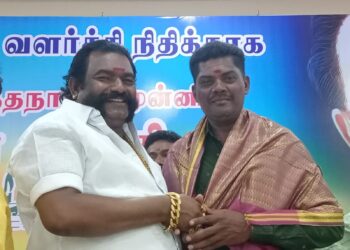 SPB பிறந்த நாளை முன்னிட்டு தூத்துக்குடியில்   சைமன் சுருதி இசைக்குழு சார்பில் இசை மழை நிகழ்ச்சி  அயரம்பட்டி முருகேசன் துவக்கி வைத்தார்