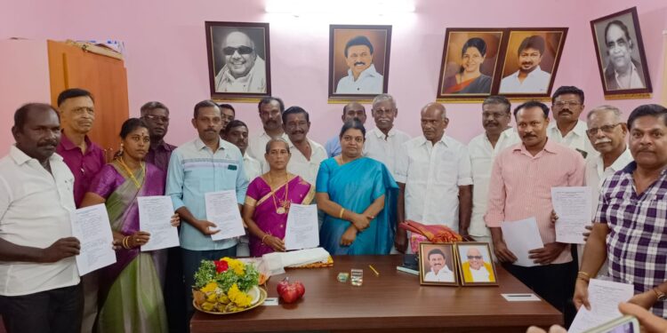 தமிழகத்தில் ஜீலை 15ம் தேதி முதல் காலை உணவு திட்டம் விரிவுப்படுத்தப்படுகிறது. நேற்று பெய்த மழையில் இன்று முளைத்த காளான்களுக்கெல்லாம் திமுக வரலாறு தெரியாது தெருமுனை பிரச்சார கூட்டத்தில் அமைச்சர் கீதாஜீவன் பேசினார்.