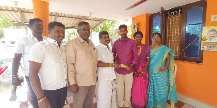 தூத்துக்குடி கிழக்கு ஒன்றிய திமுக பொருளாளர் புதுமனை புகுவிழா  சண்முகையா எம்எல்ஏ, பஞ். தலைவர் சரவணக்குமார் பங்கேற்பு