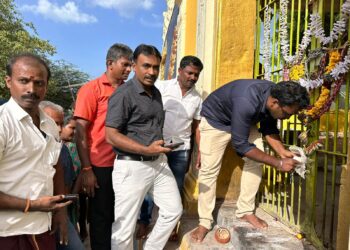 நீண்ட நாட்களாக  மூடப்பட்டிருந்த மாப்பிள்ளையூரணி பத்திரகாளியம்மன் கோவில் திறப்பு – வருவாய்த்துறை நடவடிக்கை