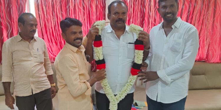 தூத்துக்குடியில் உதயநிதி ஸ்டாலின் நடித்த மாமன்னன் திரைப்படத்தை அமைச்சர் கீதாஜீவன் பார்த்தார்.