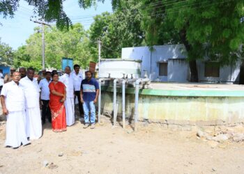 புதிய பேவர் பிளாக் சாலையை மக்கள் பயன்பாட்டிற்கு கொண்டு வந்த மாப்பிள்ளையூரணி பஞ்சாயத்து தலைவர் சரவணக்குமார்  – ஊர் பொதுமக்கள் மகிழ்ச்சி