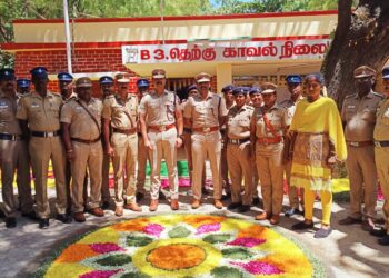 தென்பாகம் காவல் நிலையத்தில் எஸ்பி ஆய்வு : போலீசாருக்கு பாராட்டு!