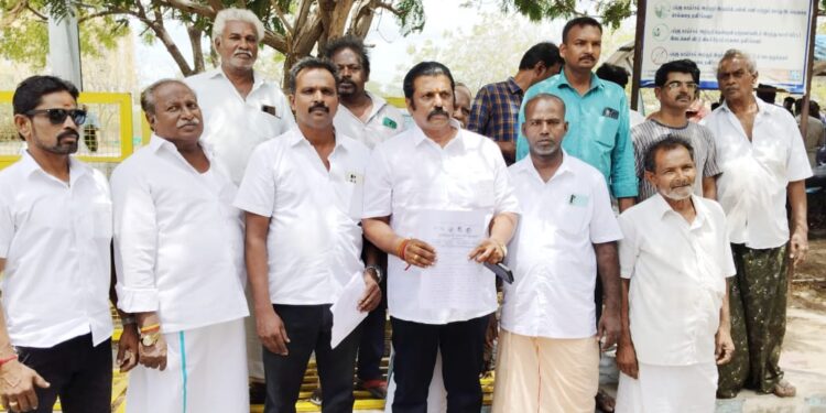 தூத்துக்குடி  சேர்வைக்காரன்  மடம் பகுதி   உல்லாச விடுதியில் : கலாச்சார சீரழிவு ஏற்படுவதாக  தமிழ்நாடு நாடாா் பேரவை பரபரப்பு   புகார்!!