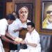 தமிழக முதலமைச்சர் ஸ்டாலினிடம் திமுக மாநில நிர்வாகி வாழ்த்துப் பெற்றார்