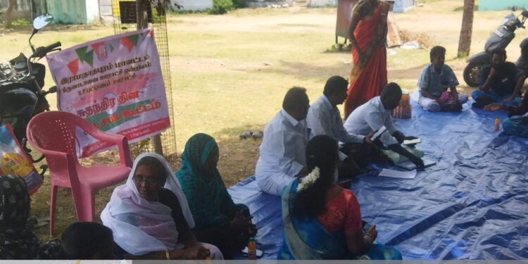 77 வது சுதந்திர தினத்தை முன்னிட்டு எஸ்.பி.பட்டணம் ஊராட்சியில் தேசியக்கொடி ஏற்றப்பட்டு கிராம சபை கூட்டம் நடைபெற்றது.