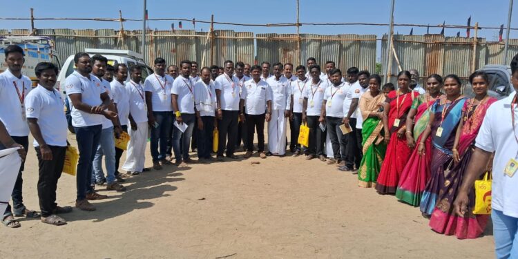 முதலமைச்சர் ஸ்டாலின் தலைமையில் ராமநாதபுரத்தில் நடைபெற்ற பாகமுகவர்கள் கூட்டத்தில் மாப்பிள்ளையூரணி திமுகவினர் பங்கேற்பு