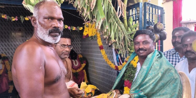 மாப்பிள்ளையூரணி கணபதி நகர் பத்திரகாளியம்மன் கோவில் கும்பாபிஷேகம் ஊராட்சி மன்ற தலைவர் சரவணக்குமார் பங்கேற்பு