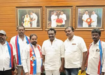 தூத்துக்குடிக்கு வருகை தரும் உதயநிதி ஸ்டாலின் : வரலாறு காணாத வரவேற்பு கொடுக்க தூத்துக்குடி ஜோயல் செய்த அசத்தல் ஏற்பாட்டால் திமுகவினர் படுகுஷி!!” ஜோயல் ஏற்பாட்டில்    100 அடி உயர கழக கொடியேற்றுகிறார் உதயநிதி!!