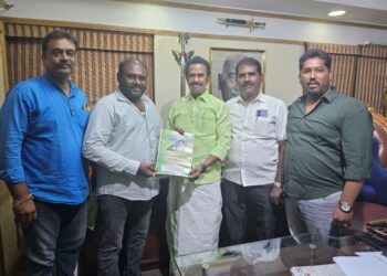 வெங்கடேஷ் பண்ணையார் 20 வது ஆண்டு நினைவு வீர வழிபாடு…  பெருந்தலைவர் மக்கள் கட்சி, மற்றும் தமிழ்நாடு நாடார் பேரவை நிறுவனர் என். ஆர். தனபாலன் தலைமையில் மாவட்டச் செயலாளர் எஸ்.பி. மாரியப்பன் ஏற்பாட்டில் ஏராளமான  நிர்வாகிகள் மரியாதை செலுத்துகின்றனர்.