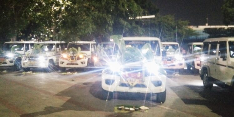 தூத்துக்குடி மாநகராட்சி அலுவலகத்தில் பட்டையை கிளப்பிய டிரைவர்கள்!!!