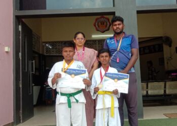 தூத்துக்குடி மாவட்டம் செர்வைட் சிபிஎஸ்இ பள்ளியை சேர்ந்த கராத்தே வீரர்கள் சாதனை..