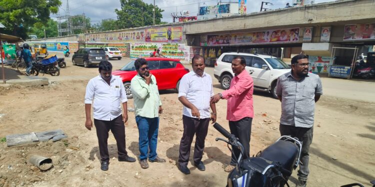 தூத்துக்குடி புதிய பேருந்து நிலையம் பகுதியில் மேயர் ஜெகன் பெரியசாமி ஆய்வு