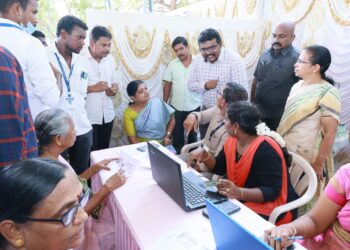 தூத்துக்குடியில் மருத்துவ காப்பீட்டு திட்ட சிறப்பு முகாமை அமைச்சர் கீதாஜீவன் தொடங்கி வைத்தார்