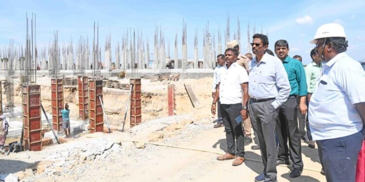 மாப்பிள்ளையூரணி ஊராட்சி பகுதிகளில் பல்வேறு திட்டப்பணிகள் குறித்து கலெக்டர் லட்சுமிபதி நேரில் ஆய்வு – பஞ்சாயத்து தலைவர் சரவணக்குமார் பங்கேற்பு!!!