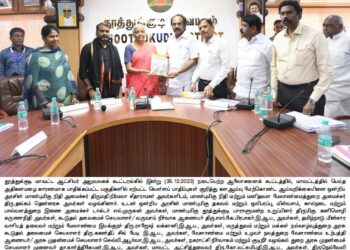 பெருவெள்ளத்தால் மாவட்டத்தில் பாதிக்கப்பட்டுள்ள பல்வேறு பகுதிகளை ஒன்றிய அரசின் நிதியமைச்சர் நிர்மலா சீதாராமன் பார்வையிட்டு ஆய்வு செய்தார்.